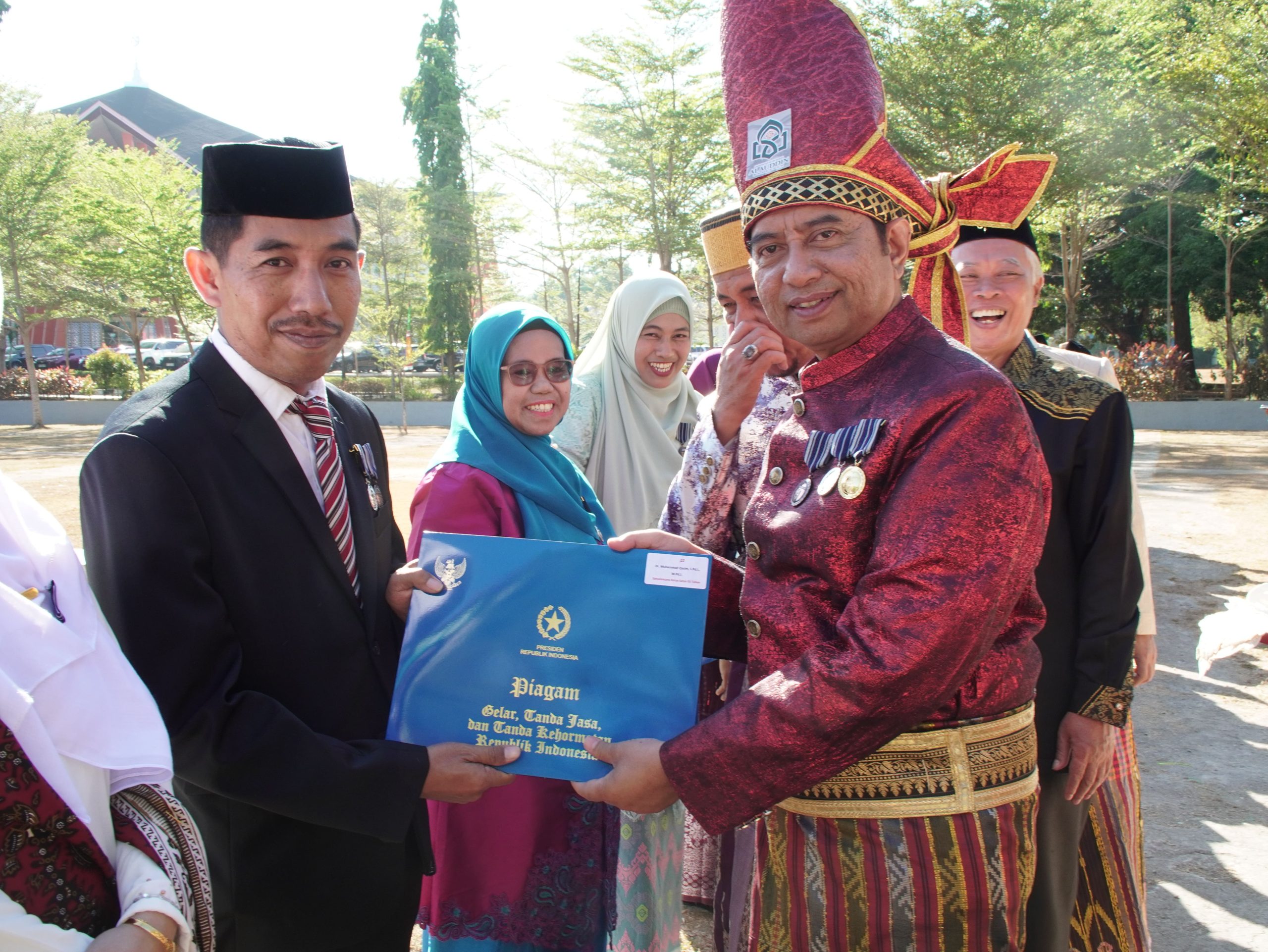 HUT ke-81 RI Jadi Momentum Istimewa, 30 PNS UIN Alauddin Dianugerahi Satyalancana Karya Satya